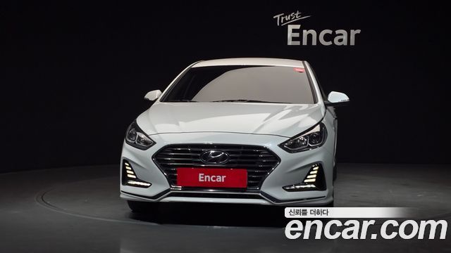 Hyundai Sonata 2.0 Smart Spicial - фото 2