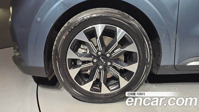 Kia Carnival 4-го поколения 9-Seater Signature - фото 4