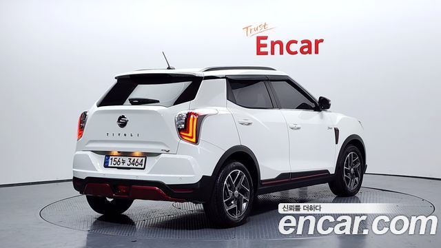 SsangYong Tivoli Gasoline 1.5 2WD R-PLUS White - фото 1