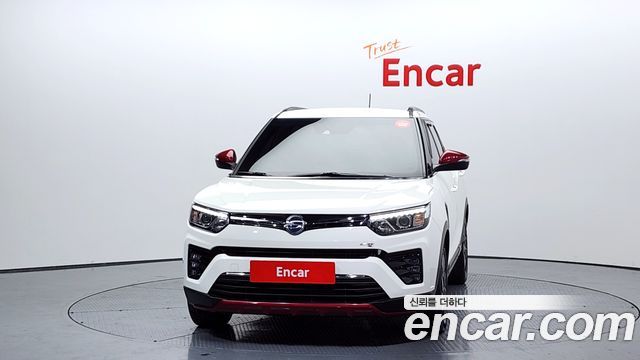 SsangYong Tivoli Gasoline 1.5 2WD R-PLUS White - фото 2