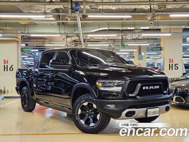 Dodge Ram Pick Up 5.7 - фото 0