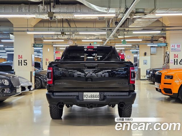 Dodge Ram Pick Up 5.7 - фото 3