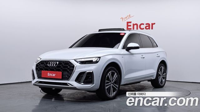 Audi Q5 FY 45 TFSI Quattro Premium - фото 0