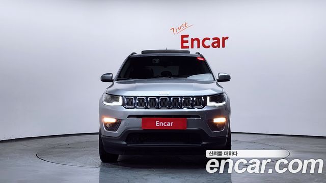Jeep Compass 2-го поколения 2.4 Longitude AWD - фото 2