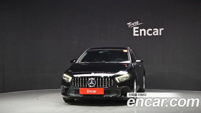 Mercedes-Benz A-Class W177 A220 Hatchback - фото 2