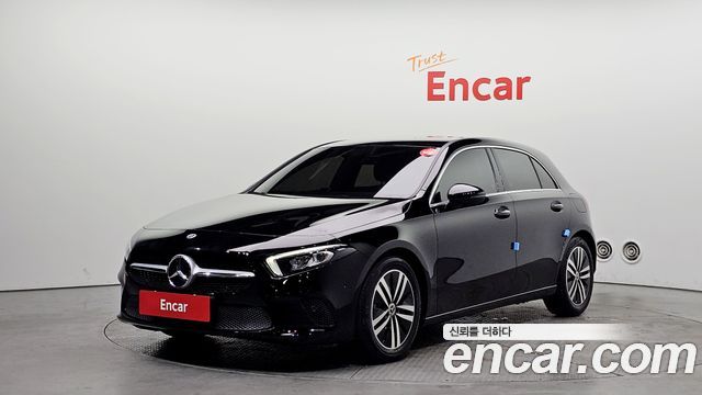 Mercedes-Benz A-Class W177 A220 Hatchback - фото 0
