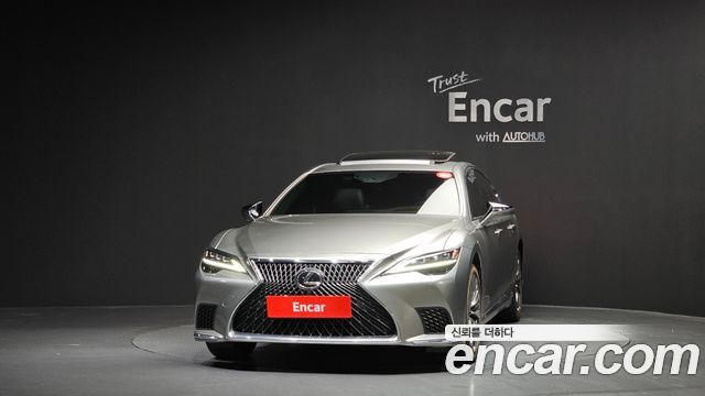 Lexus LS 500h 5-го поколения 3.5 Platinum AWD - фото 2
