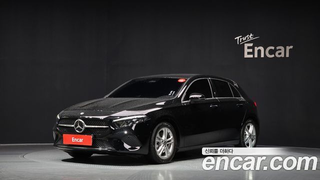 Mercedes-Benz A-Class W177 A220 Hatchback - фото 0