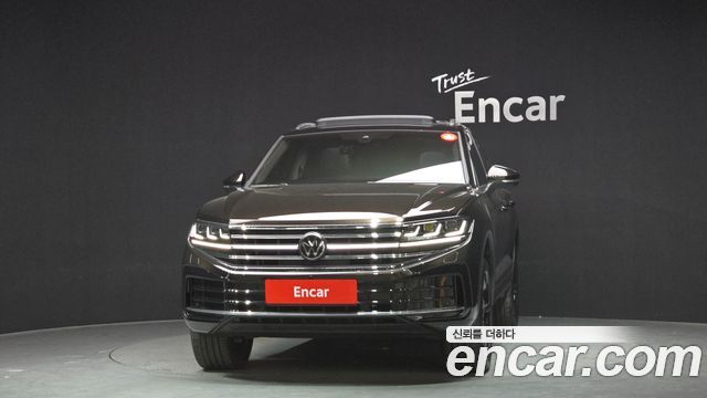 Volkswagen Touareg 3-го поколения 3.0 TDI Prestige - фото 2
