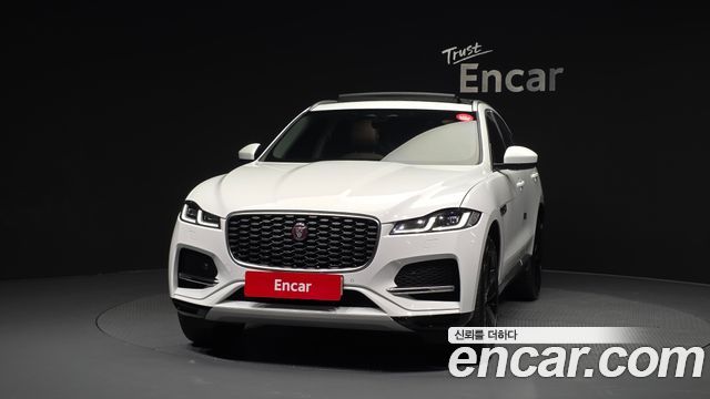 Jaguar F-PACE P 250 SE - фото 2
