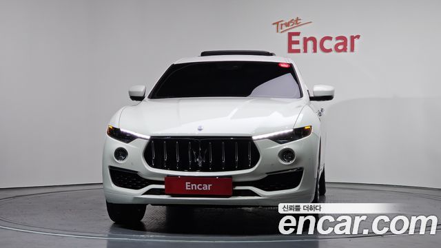 Maserati Levante 2.0 GT AWD - фото 2