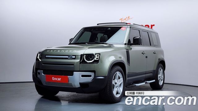 Land Rover Defender L663 110 D250 SE - фото 0