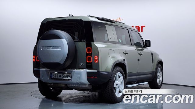 Land Rover Defender L663 110 D250 SE - фото 1