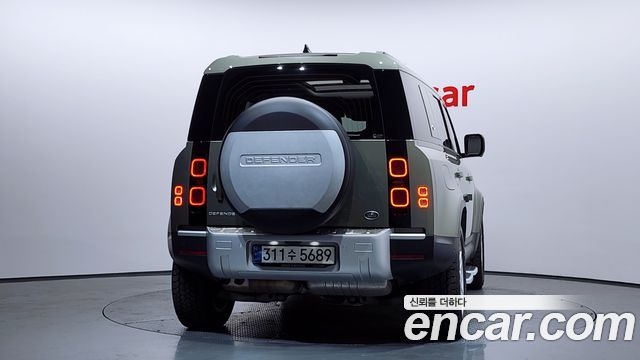 Land Rover Defender L663 110 D250 SE - фото 3
