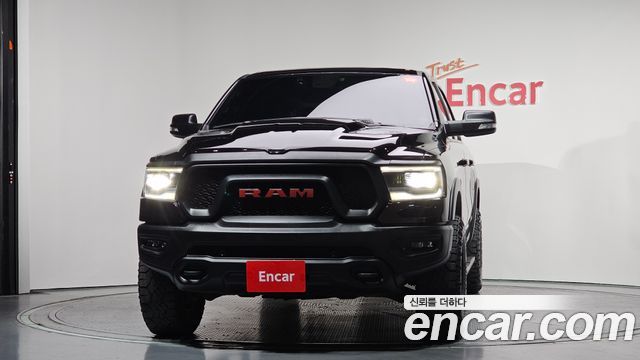 Dodge Ram Pick Up 5.7 - фото 2