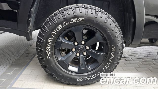 Dodge Ram Pick Up 5.7 - фото 4