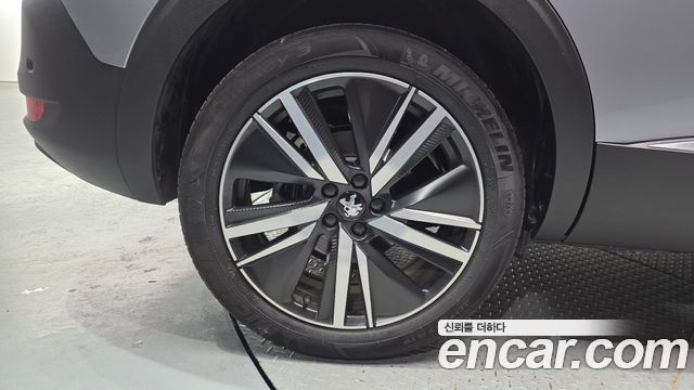 Peugeot 5008 2-го поколения 1.2 Pure Tech GT - фото 4