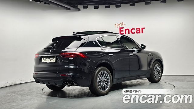 Maserati Grecale 2.0 AWD GT - фото 3
