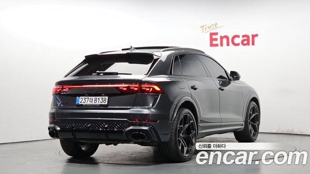 Audi RSQ8 4.0 TFSI Quattro Performance - фото 1