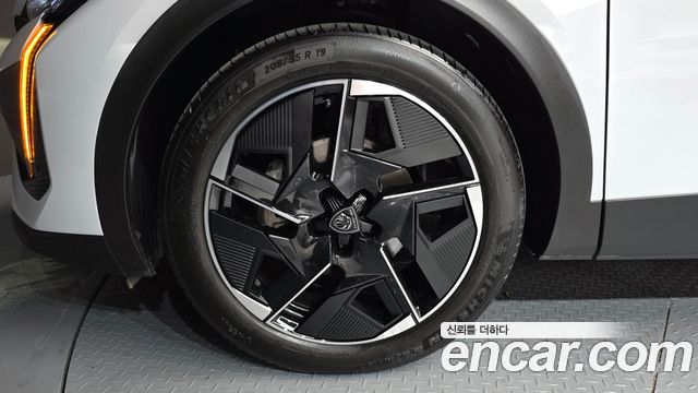 Peugeot 408 1.2 Pure Tech GT - фото 4