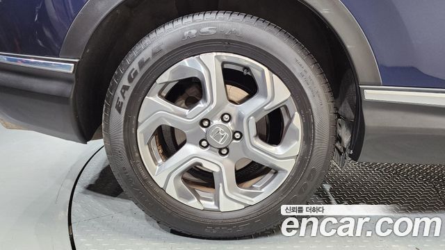 Honda CR-V 5-го поколения 1.5 EX-L 2WD - фото 4