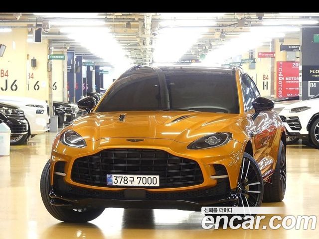 Aston Martin DBX 4.0 V8 707 - фото 0