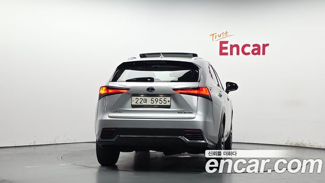 Lexus NX 300h Executive - фото 3