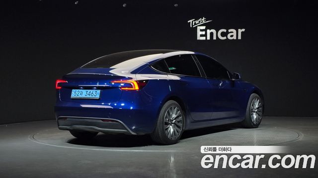 Tesla Model 3 RWD - фото 1