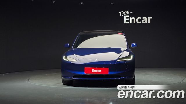 Tesla Model 3 RWD - фото 2