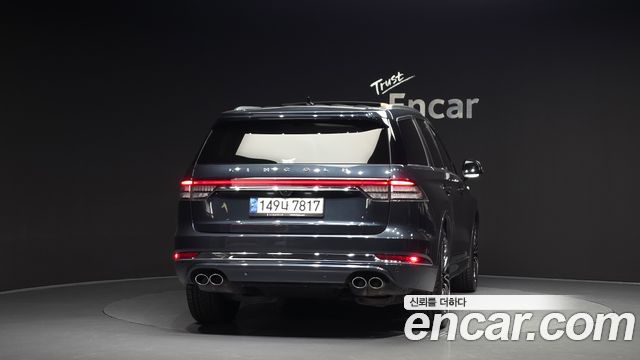 Lincoln Aviator 2-го поколения 3.0 Black Label AWD - фото 3