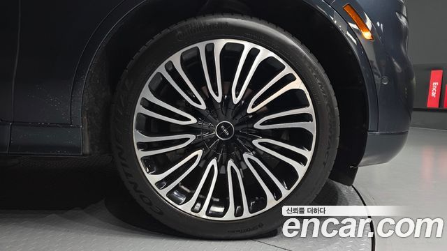 Lincoln Aviator 2-го поколения 3.0 Black Label AWD - фото 4