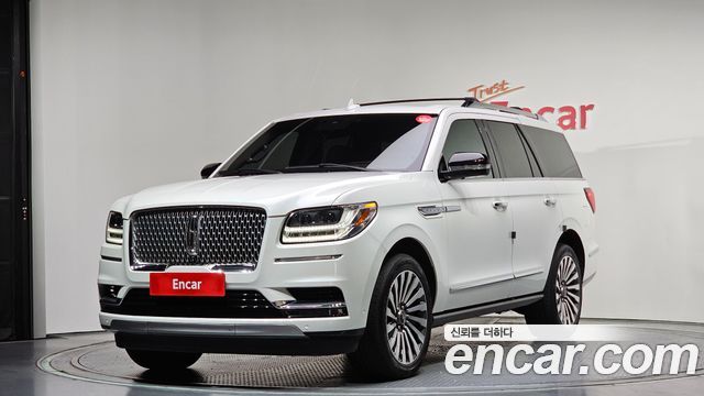 Lincoln Navigator 4-го поколения 3.5L - фото 0