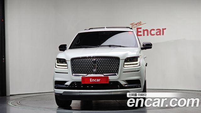 Lincoln Navigator 4-го поколения 3.5L - фото 2
