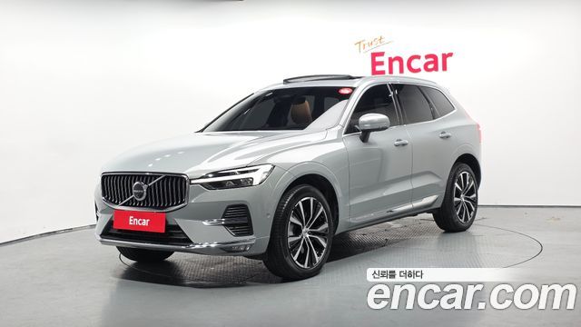 Volvo XC60 2-го поколения B6 Ultimate Bright - фото 0