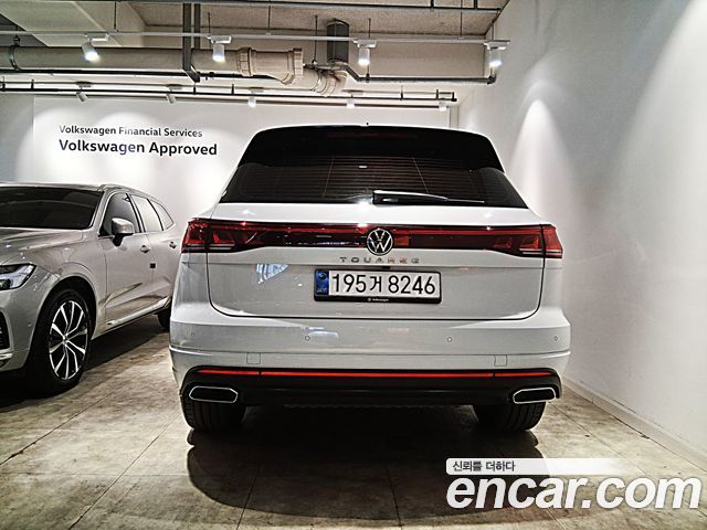 Volkswagen Touareg 3-го поколения 3.0 TDI Prestige - фото 3