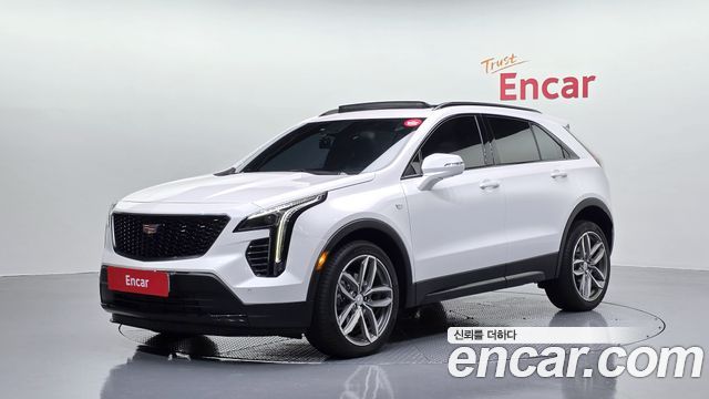 Cadillac XT4 2.0 Sport AWD - фото 0