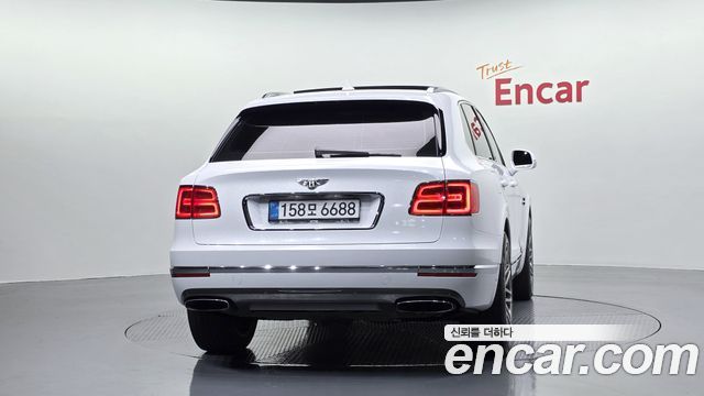 Bentley Bentayga 6.0 W12 - фото 3