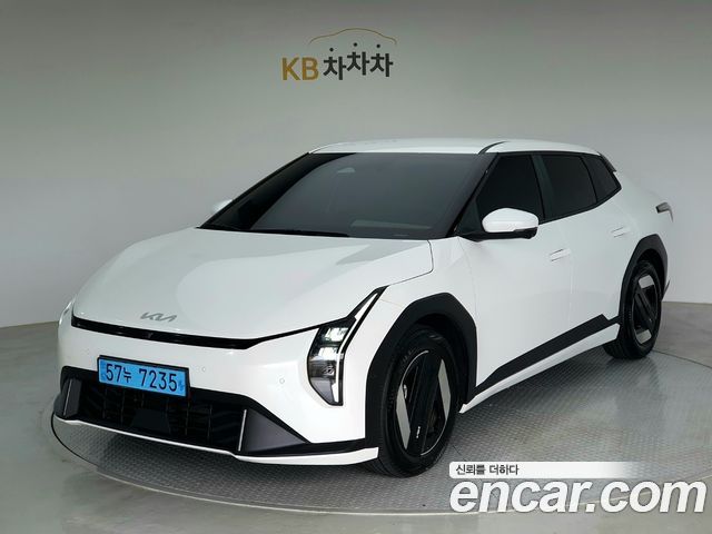 Kia EV4 Long Range 2WD Air - фото 0