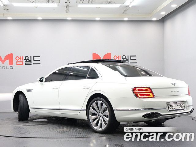 Bentley Flying Spur 3-го поколения 4.0 - фото 2