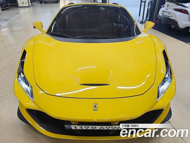 Ferrari F8 Spider 3.9 V8 - фото 3