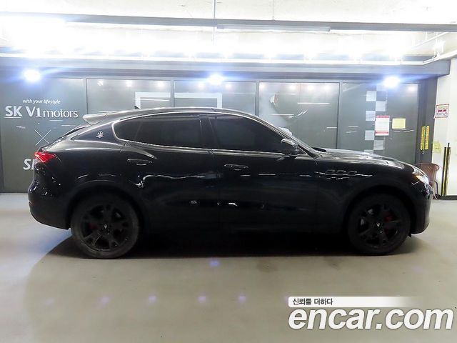 Maserati Levante 3.0 Diesel AWD Sport - фото 2