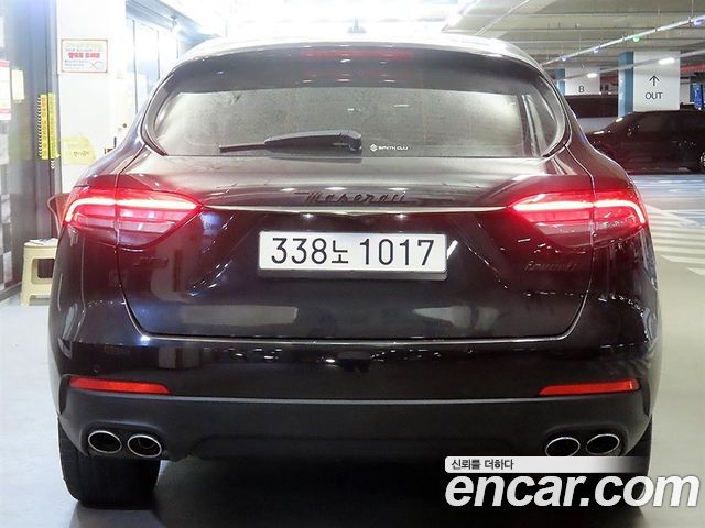 Maserati Levante 3.0 Diesel AWD Sport - фото 4