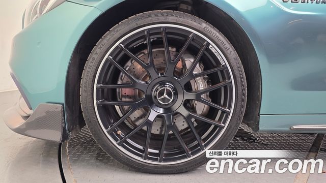 Mercedes-Benz C-Class W205 C63 AMG - фото 4