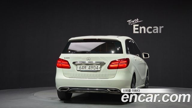 Mercedes-Benz B-Class W246 B220 - фото 3