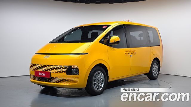 Hyundai Staria HEV 1.6 Tourer 9-Seater Modern - фото 0