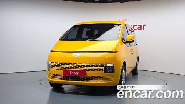Hyundai Staria HEV 1.6 Tourer 9-Seater Modern - фото 2