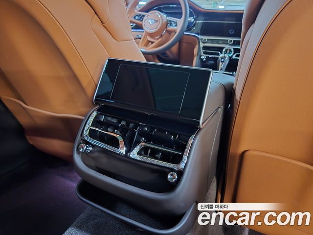 Bentley Flying Spur 3-го поколения 4.0 - фото 3