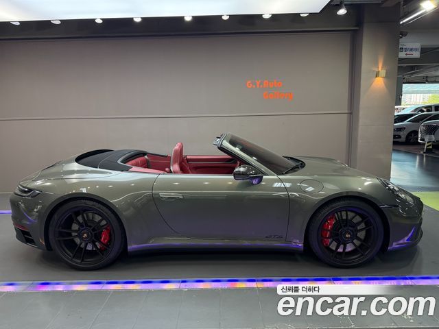 Porsche 911 Carrera 4 GTS Cabriolet - фото 2