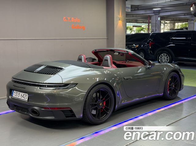 Porsche 911 Carrera 4 GTS Cabriolet - фото 3
