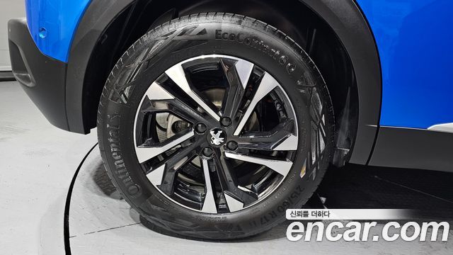 Peugeot 2008 2-го поколения EV GT - фото 4
